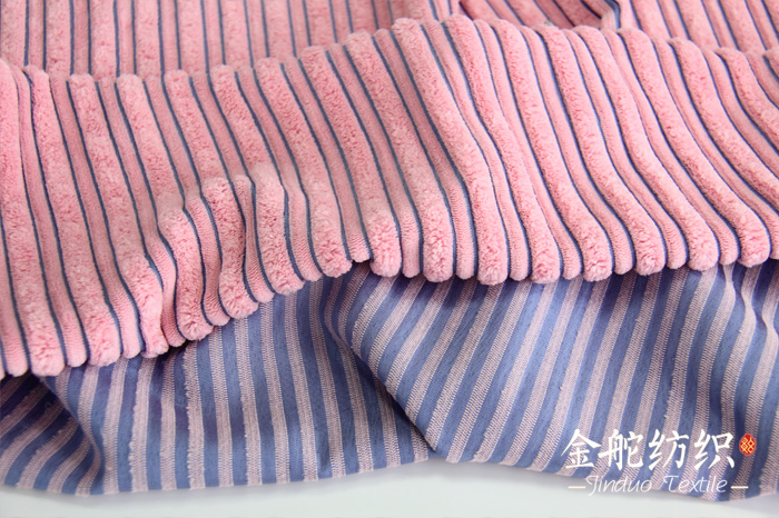 2.5條雙色陽離子燈芯絨，背面效果
