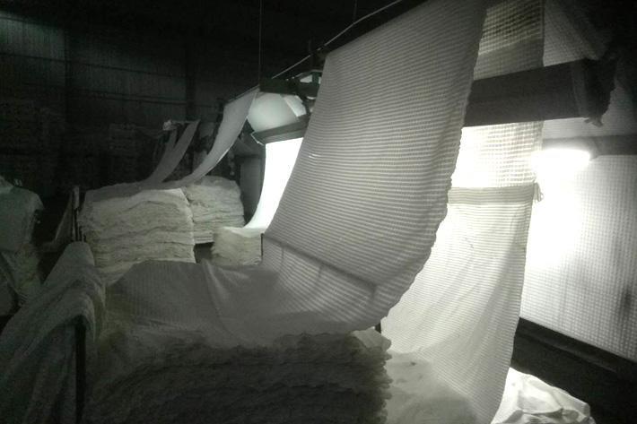 燈芯絨面料如何割絨及粗細條燈芯絨的由來！